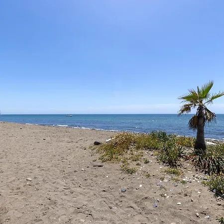 Waves & Pines El Paraiso, Benamara Daire Estepona
